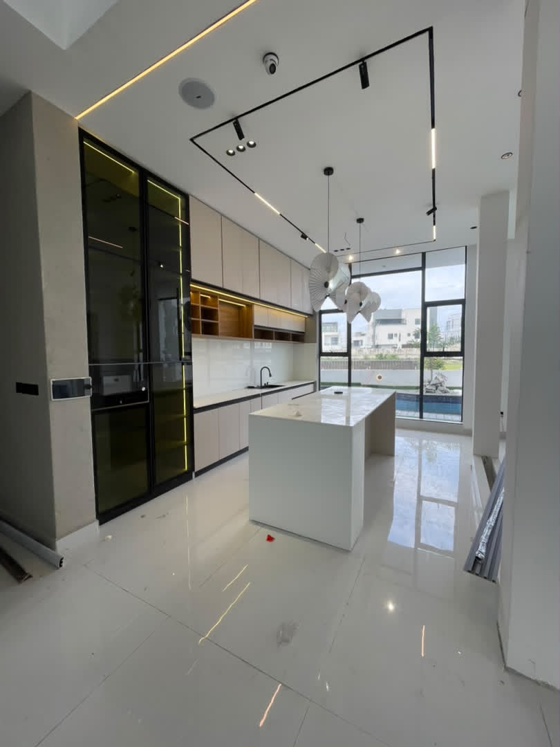 5 Bedroom Detached Duplex