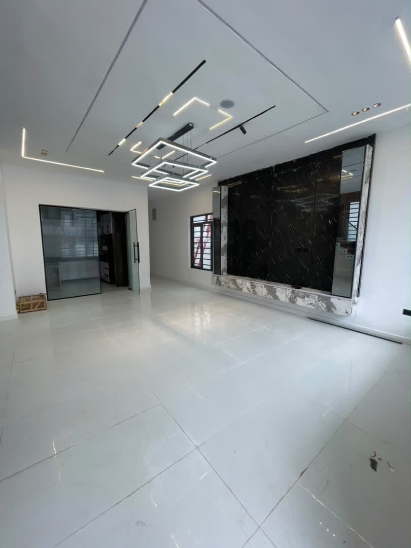 4 Bedroom Fully Detached Duplex For Sale