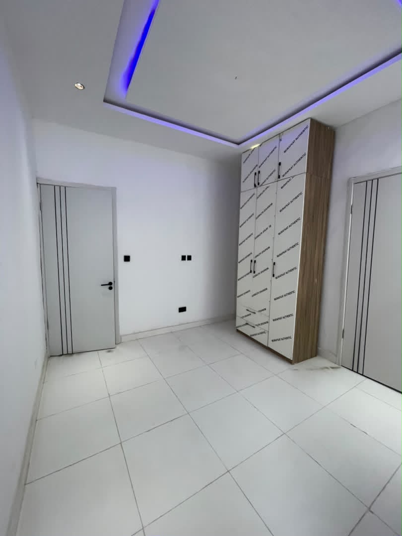 4 Bedroom Fully Detached Duplex For Sale