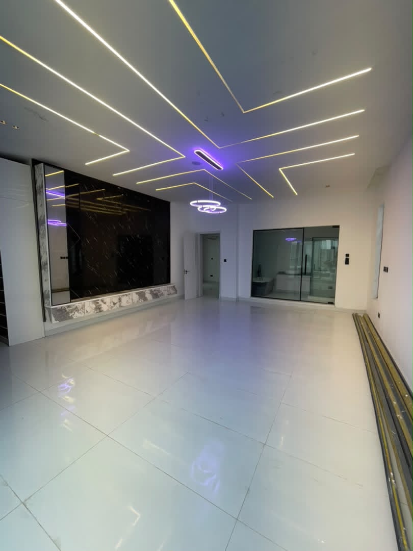 4 Bedroom Fully Detached Duplex For Sale