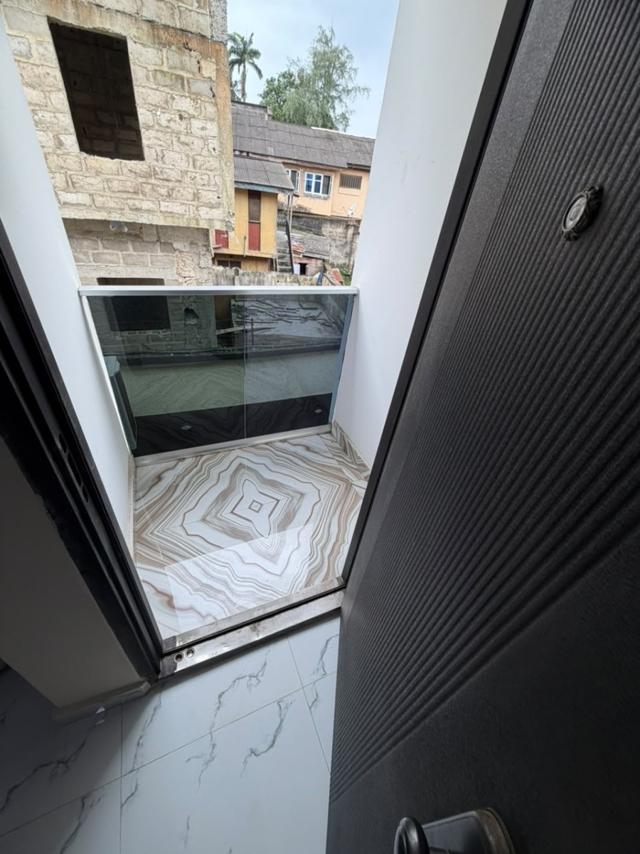5 Bedroom Detached Duplex