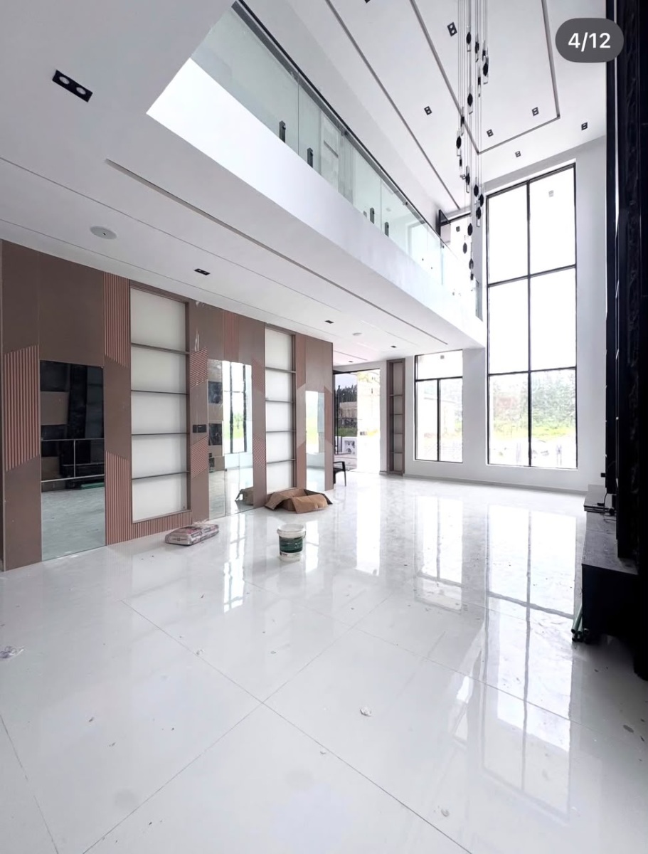 5 Bedroom Detached Duplex