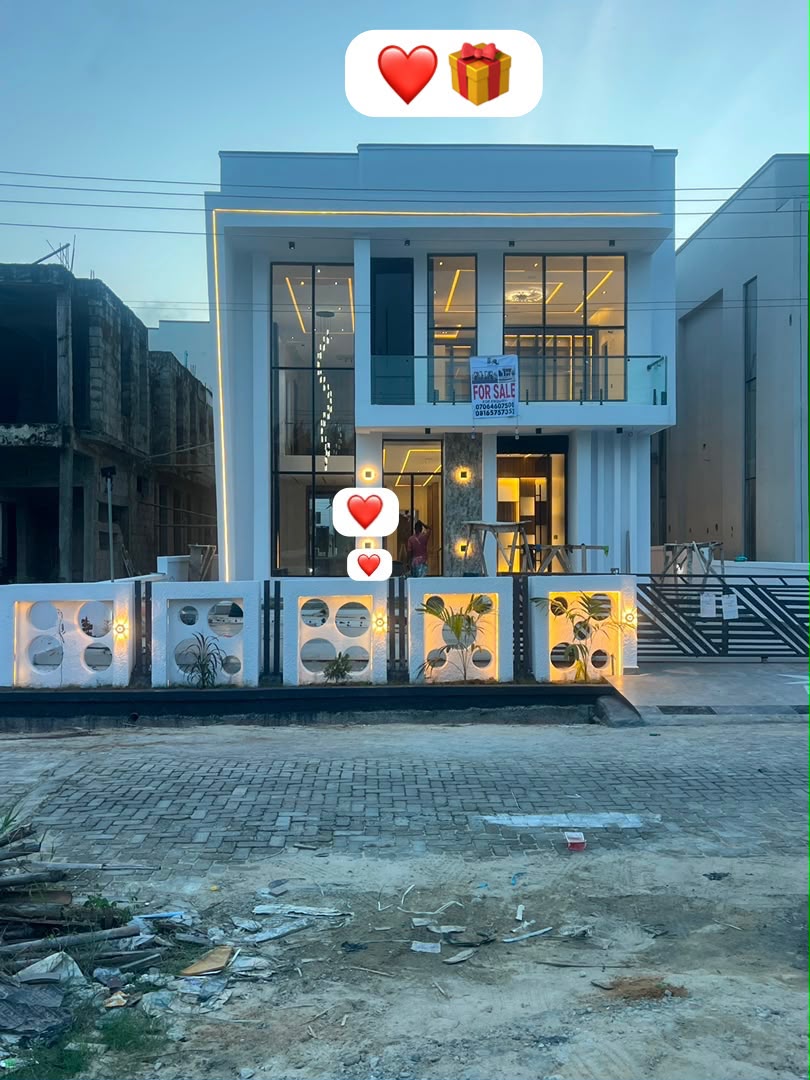 5 Bedroom Detached Duplex