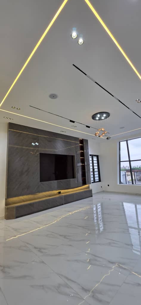 4 Bedroom Detached Duplex