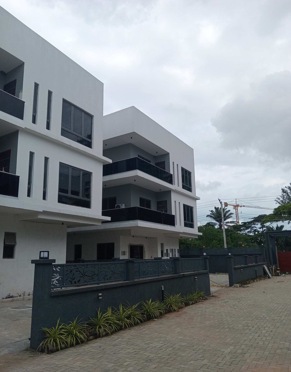 6 Bedroom Duplex Ikoyi
