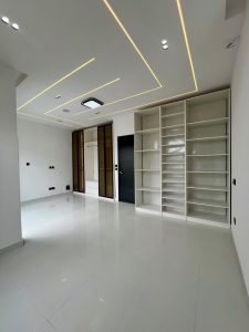 4 BED FULLY DETACHED HOME WITH BQ IN AJAH