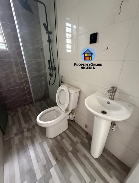 Modern 4-Bedroom Terrace And Semi-Detached Duplex Ogudu GRA