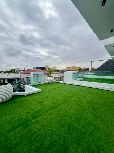 5 BEDROOM DETACHED IN LEKKI
