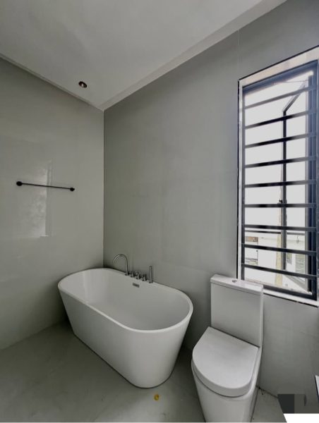 4 BEDROOM FULLY DETACHED HOME IN AJAH LAGOS