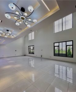 5 Bedroom Fully Detached House in Royal Garden, Ajah