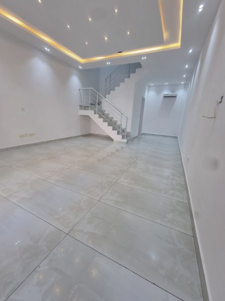 4 Bedroom Terrace House