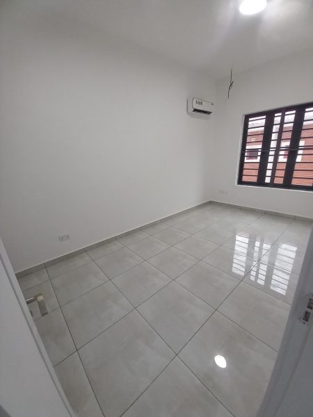 4 Bedroom Terrace House