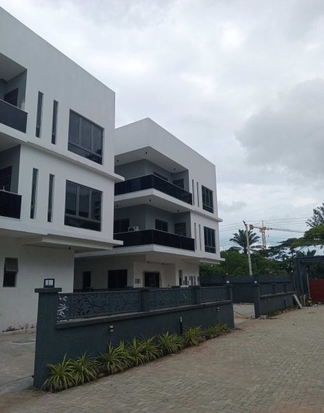 6 Bedroom Duplex Ikoyi