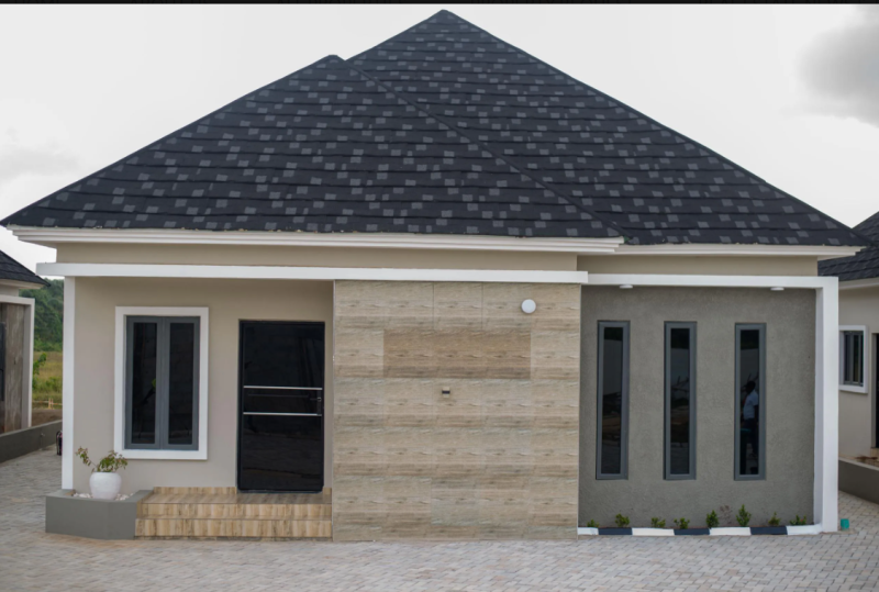 Luxury 3 Bedroom Fully Detached Bungalows And BQ