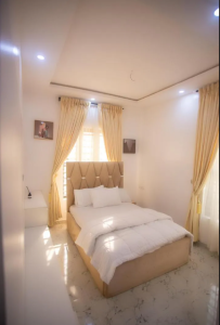 Luxury 3 Bedroom Fully Detached Bungalows And BQ