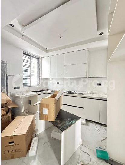 4 Bedroom Terrace Houses In Ikoyi with BQ