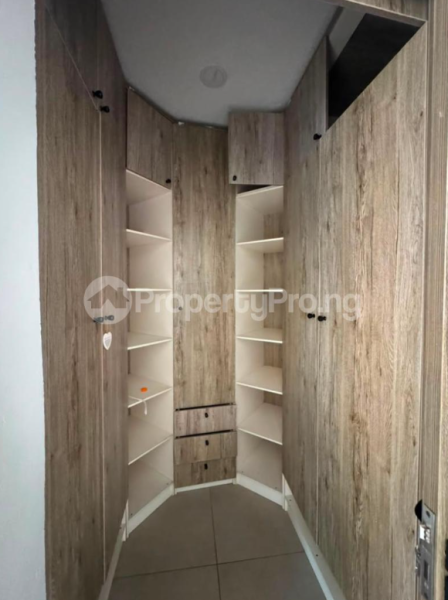 4 BEDROOM TERRACE DUPLEX
