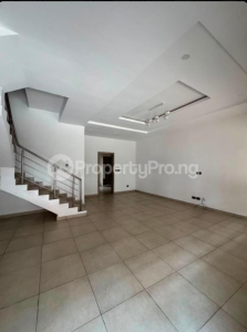 4 BEDROOM TERRACE DUPLEX
