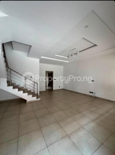 4 BEDROOM TERRACE DUPLEX