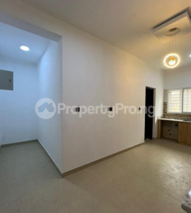 3 Bedroom Flat in Mobile Rd Ajah