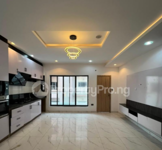 2 BEDROOM APARTMENT LEKKI