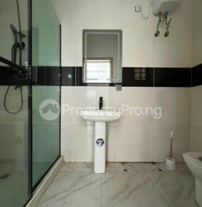 2 BEDROOM APARTMENT LEKKI
