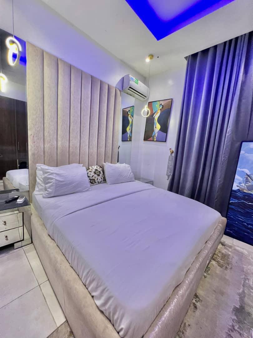 FULLY FURNISHED 2 BEDROOM APARTMENT