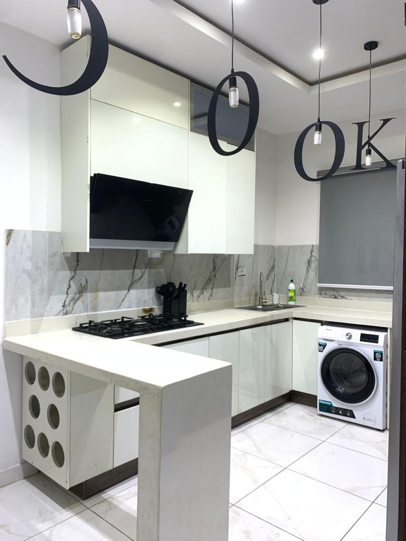 FULLY FURNISHED 2 BEDROOM APARTMENT