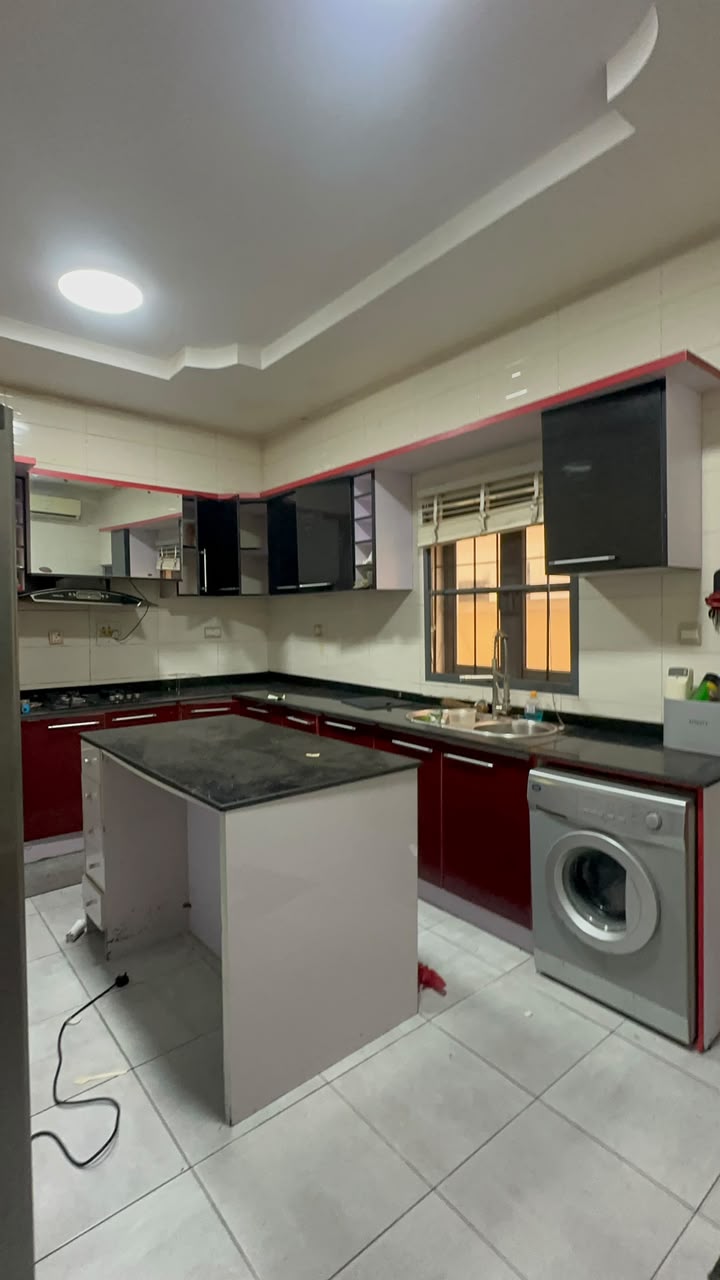 3 BEDROOM FURNISHED APARTMENT