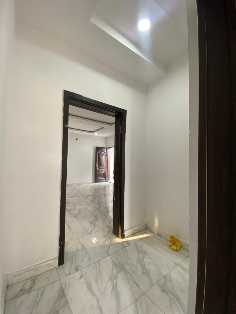 Fully Furnished 2 Bedroom Apartment in a Serviced Estate