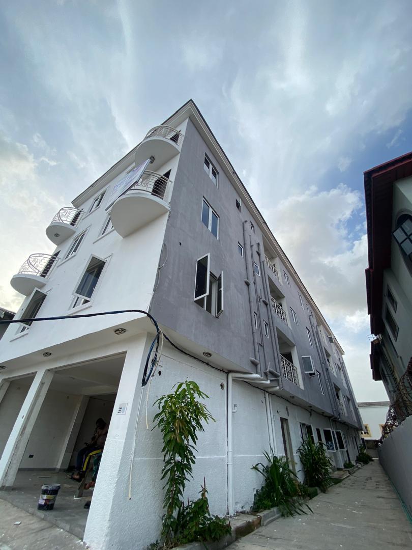 Fully Furnished 2 Bedroom Apartment in a Serviced Estate