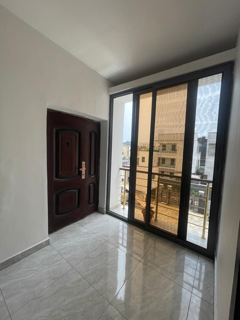 2 BEDROOM APARTMENT IKATE LEKKI