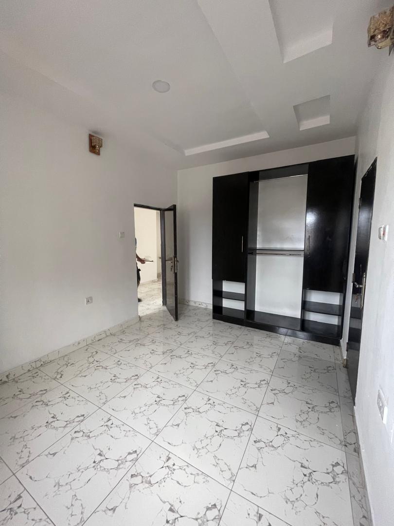 2 BEDROOM APARTMENT IKATE LEKKI