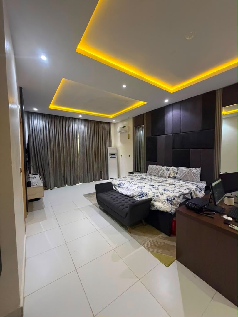 4 Bedroom Terrace Triplex with BQ