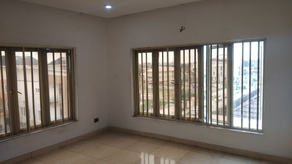 3 BEDROOM APARTMENT