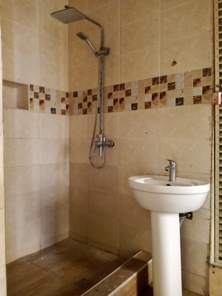 3 BEDROOM APARTMENT