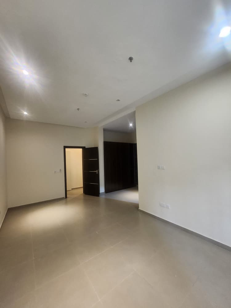 SPACIOUS 2 BEDROOM And 3 BEDROOM APARTMENTS