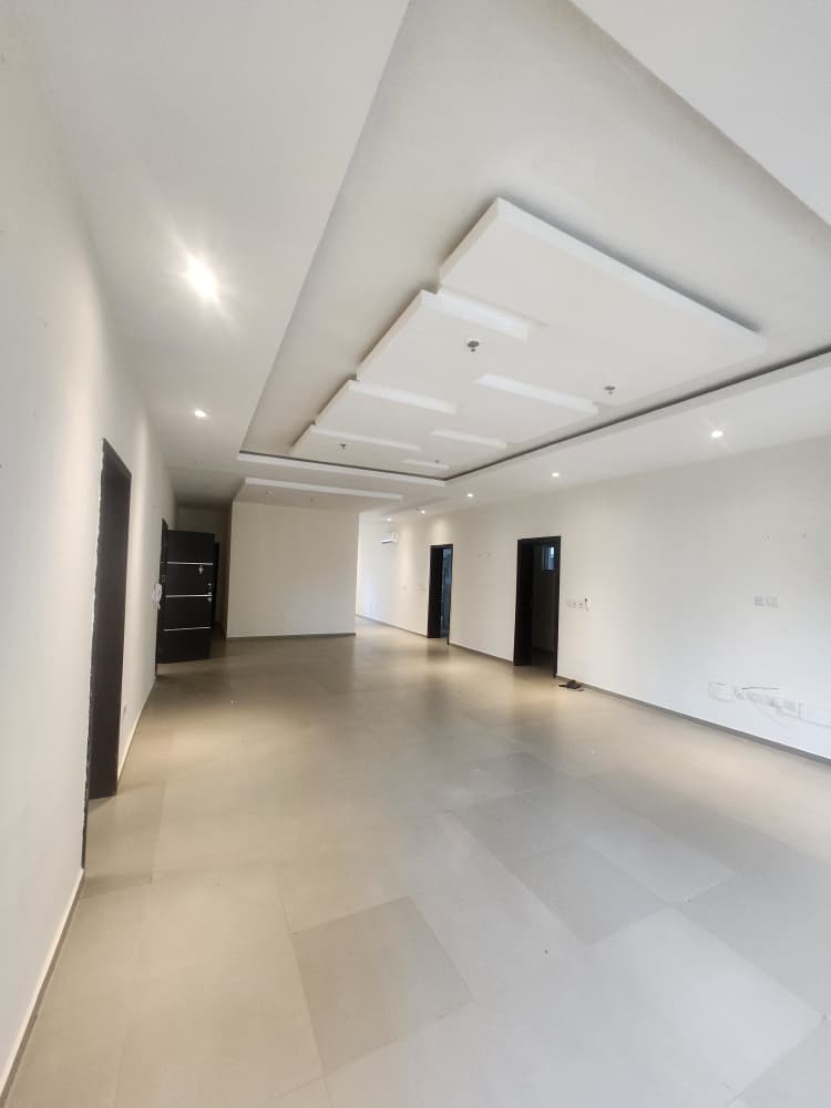 SPACIOUS 2 BEDROOM And 3 BEDROOM APARTMENTS