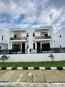 4 BEDROOM DUPLEX GOLDEN PARK ESTATE’ AJAH