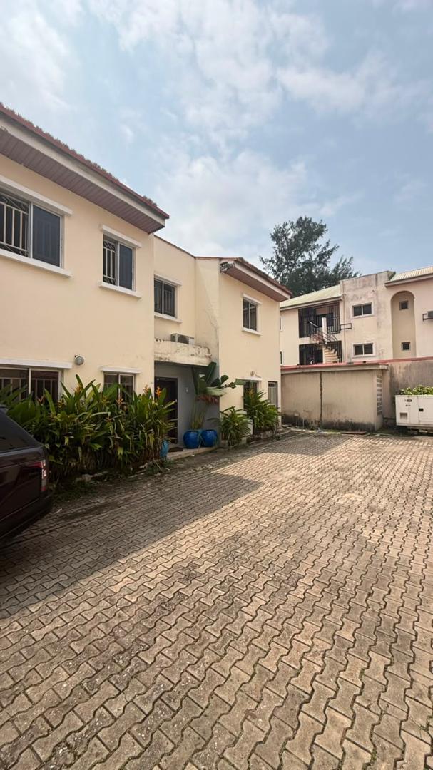 3 Bedroom Terrace Duplex with BQ