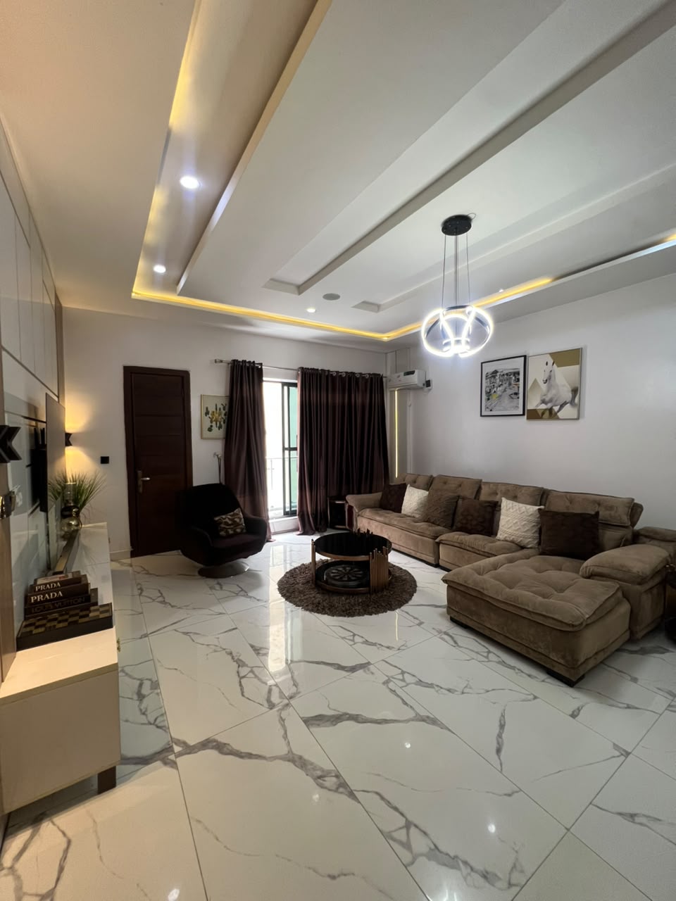 LUXURY 3 BEDROOM APARTMENT WITH BQ