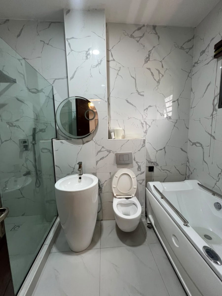 LUXURY 3 BEDROOM APARTMENT WITH BQ