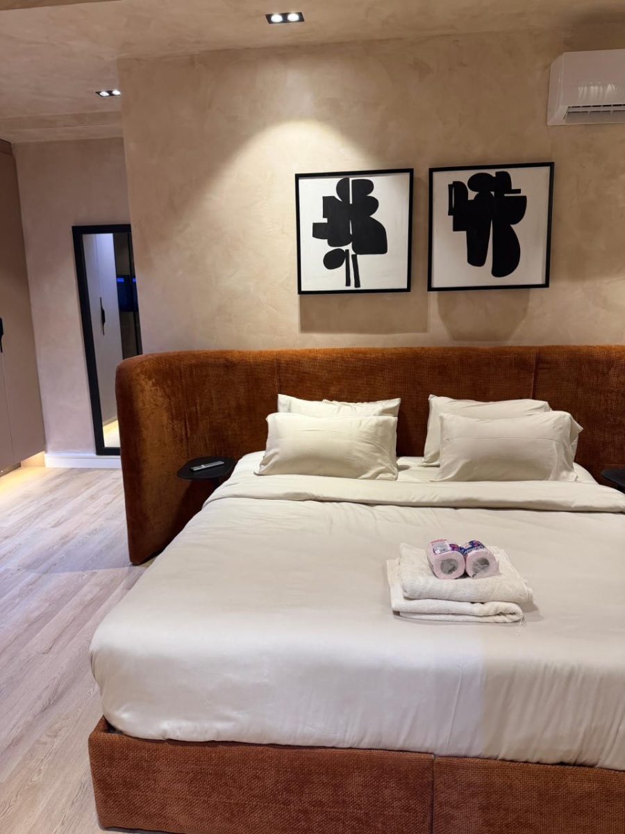 Furnished 2 Bedroom Apartment