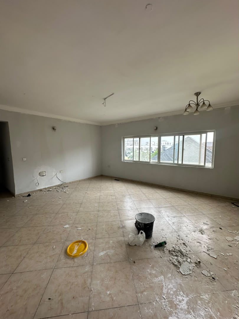 FULLY SERVICED 3 BEDROOM APARTMENT