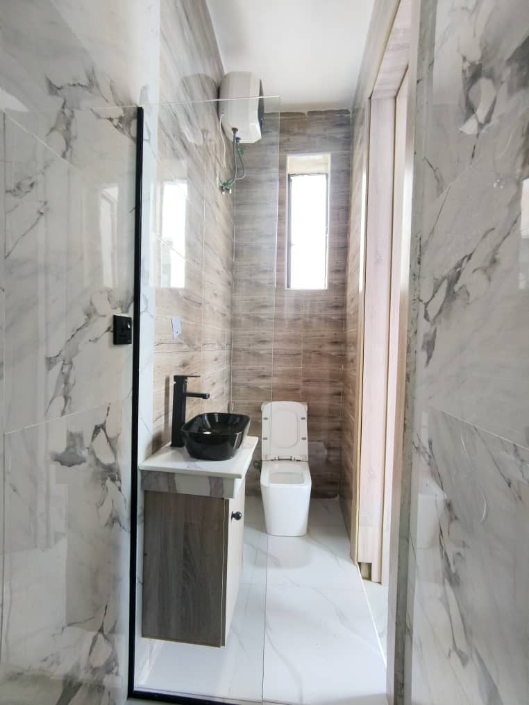 5 Bedroom Fully Detached With BQ