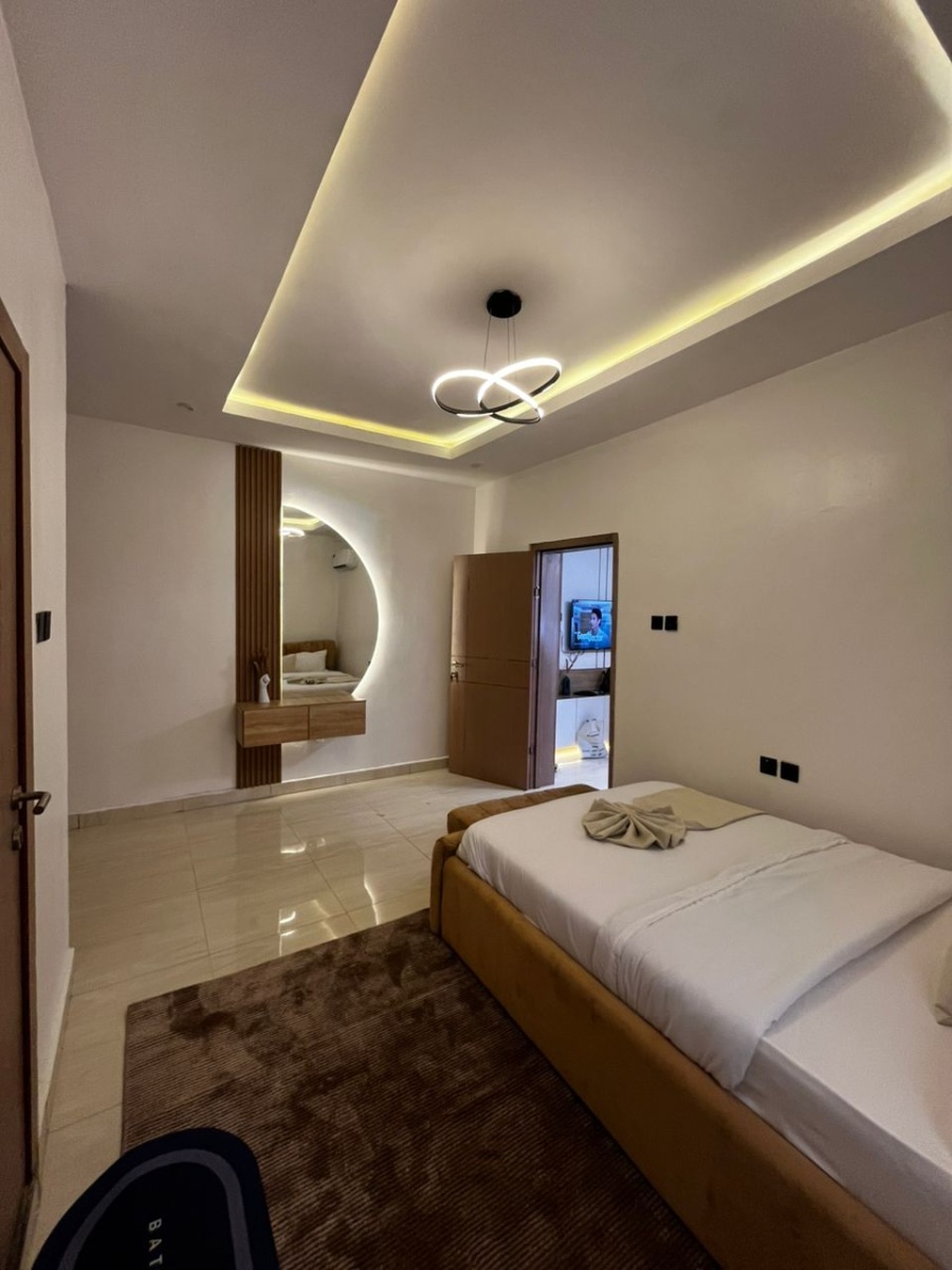 Fully Furnished 1 Bedroom Apartment for sale