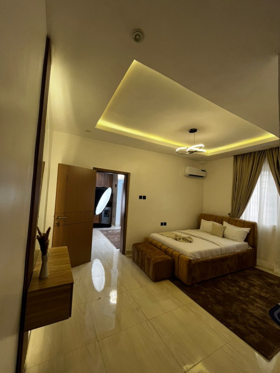 Fully Furnished 1 Bedroom Apartment for sale