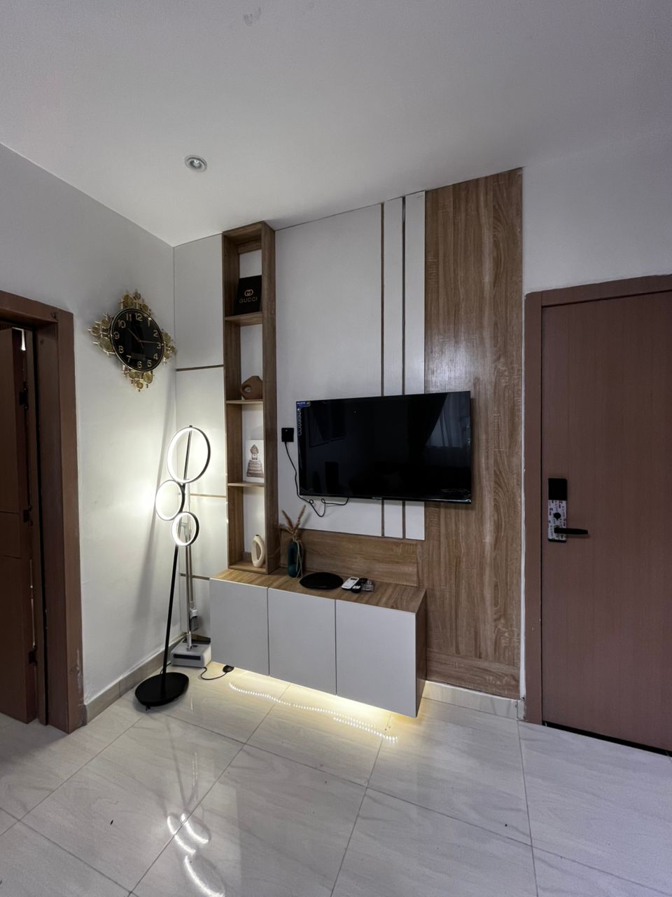 Fully Furnished 1 Bedroom Apartment for sale
