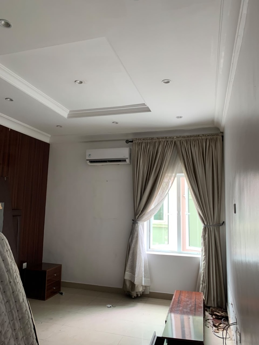 3 Bedroom Flat with Room BQ