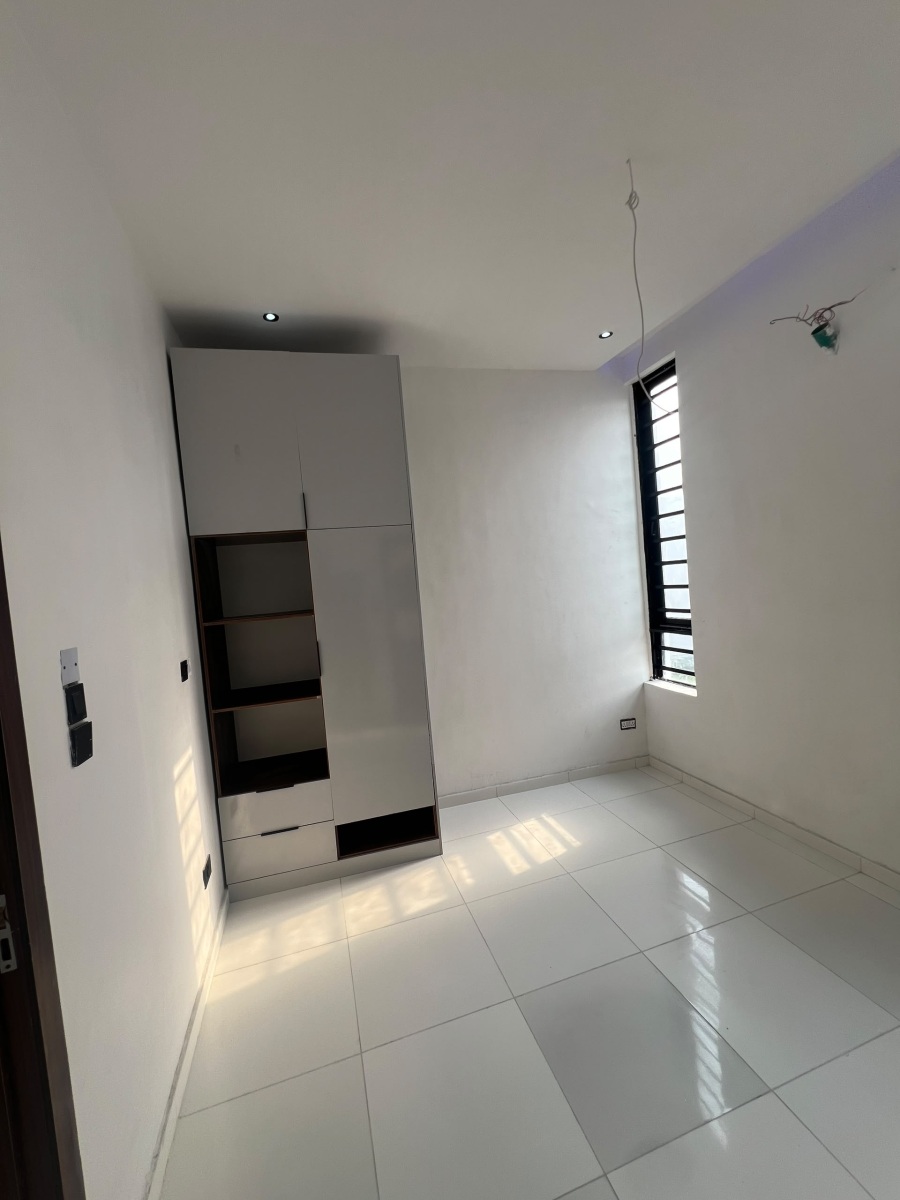 Fully Furnished One Bedroom and Parlor (Mini-flat)